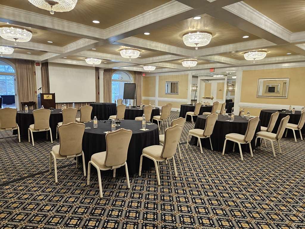 Avon Old Farms Hotel Facilidades foto